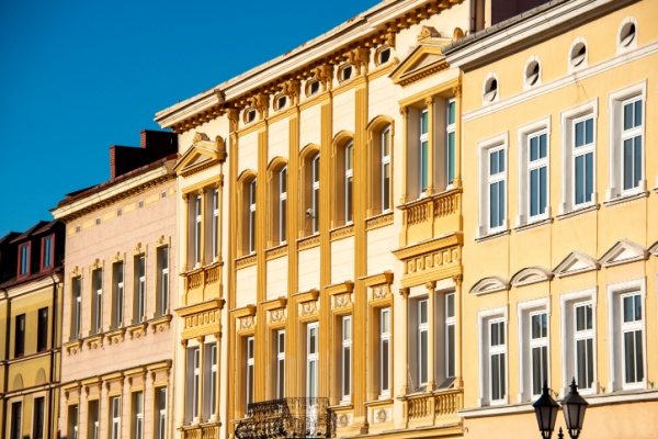 c’est-l’histoire-d’un-proprietaire-qui-«-travaille-»-dans-sa-«-residence-principale-»-…