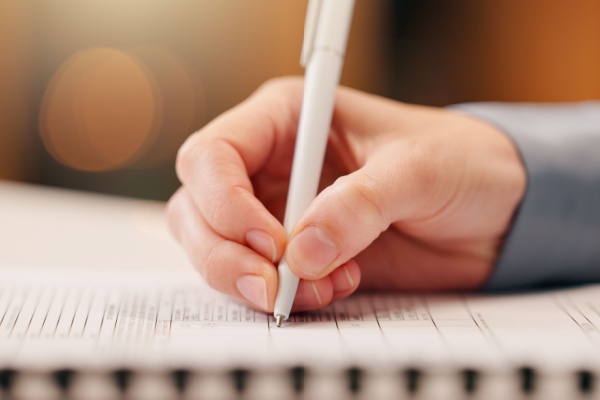 c’est-l’histoire-d’un-particulier-qui-estime-que-son-assurance-vie,-c’est-une-affaire-personnelle…