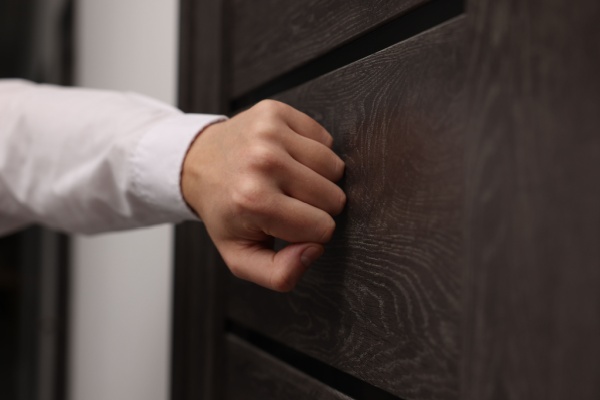 tarifs-des-commissaires-de-justice-–-mise-en-vente-forcee-des-biens-saisis-–-2026