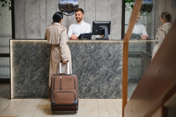 location-hoteliere-et-prestations-accessoires-:-le-casse-tete-de-la-tva-de-retour-!