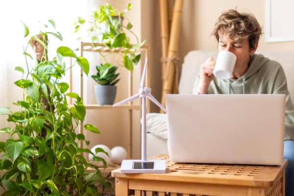 teletravail-transfrontalier-:-des-precisions-de-l’urssaf